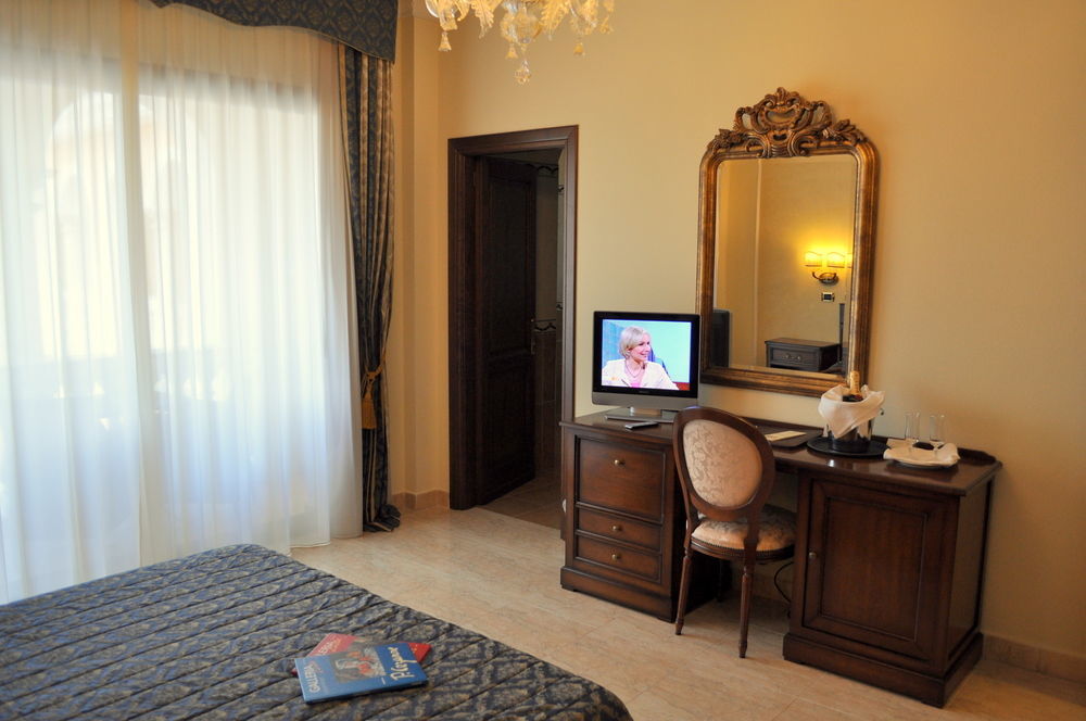 Grand Hotel President Olbia Exterior photo