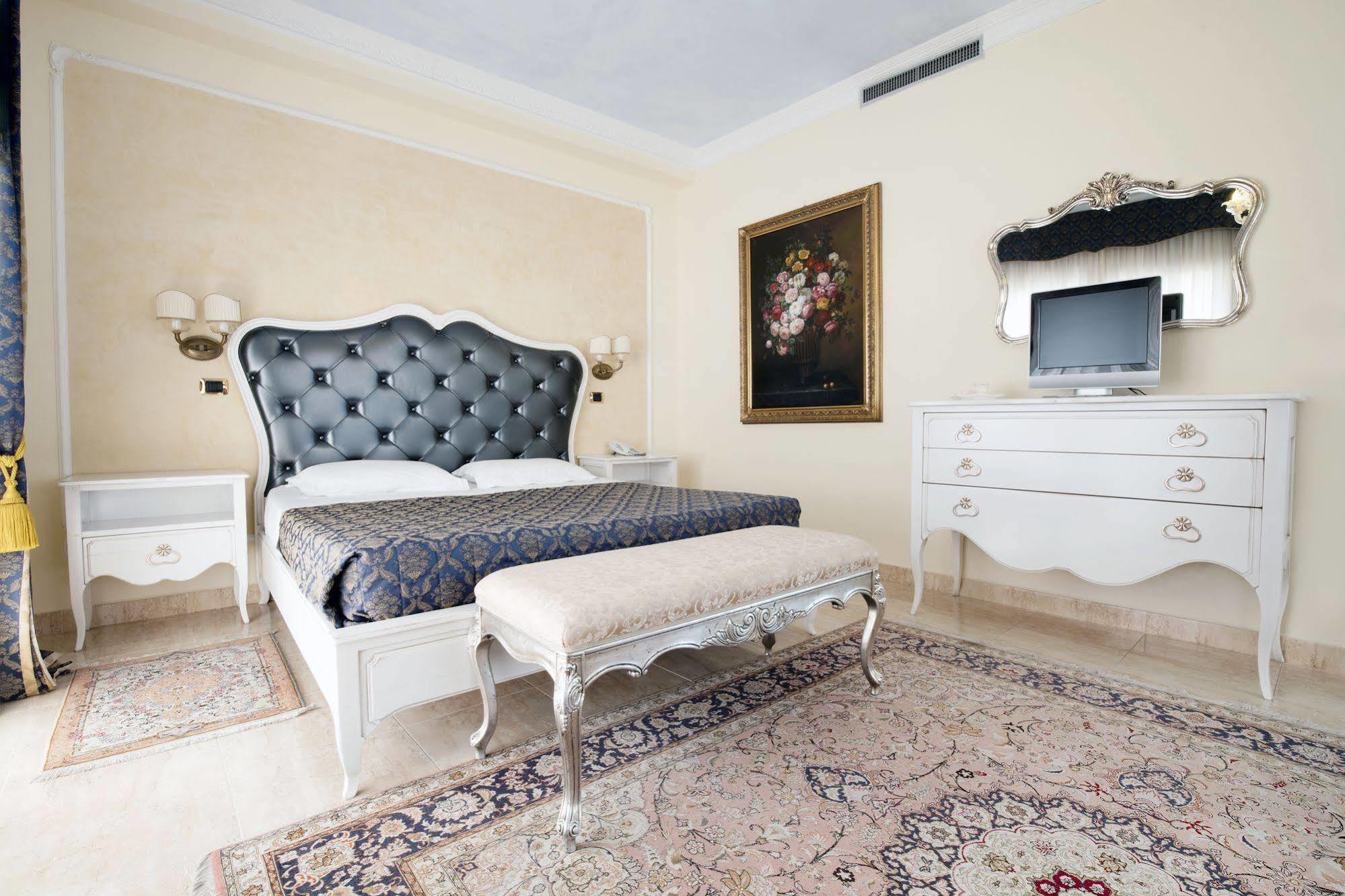 Grand Hotel President Olbia Exterior photo